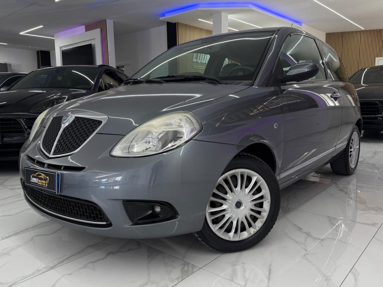 Lancia Ypsilon 1.2 Platino-Unica