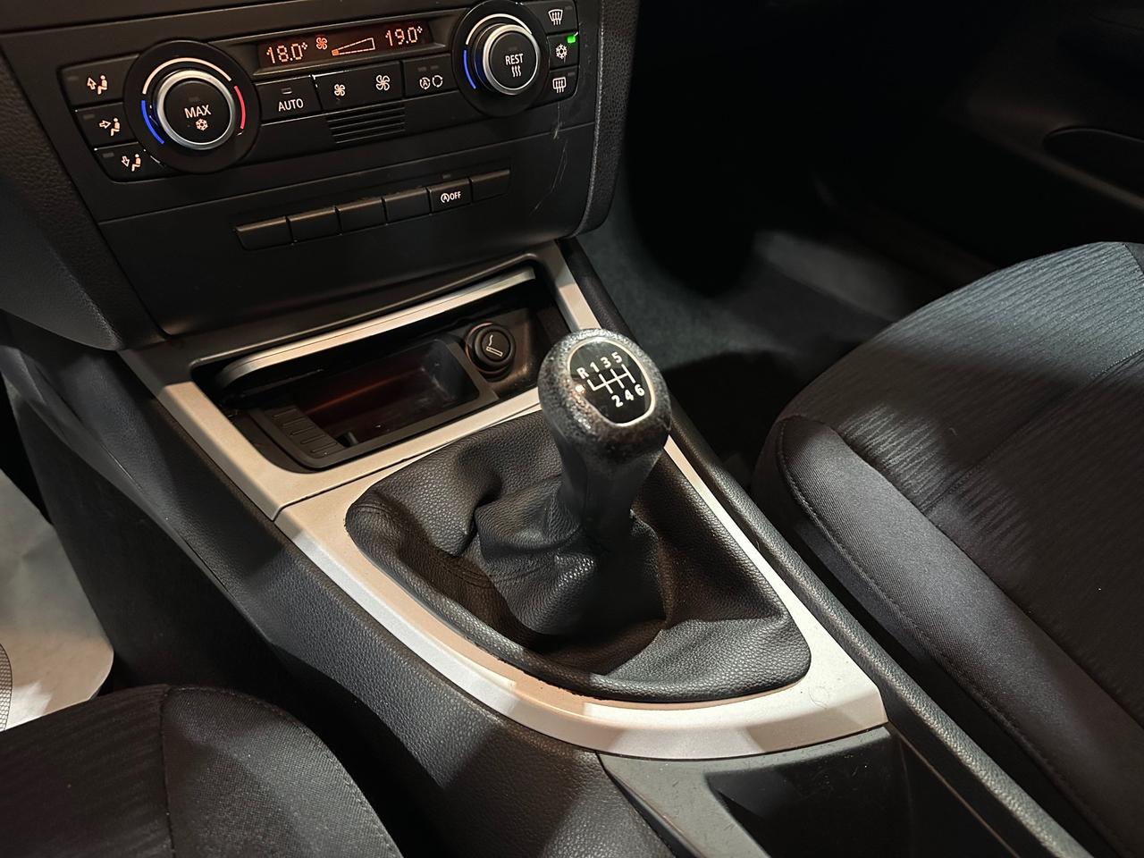 Bmw 118d 3P - RETROCAMERA - A/C