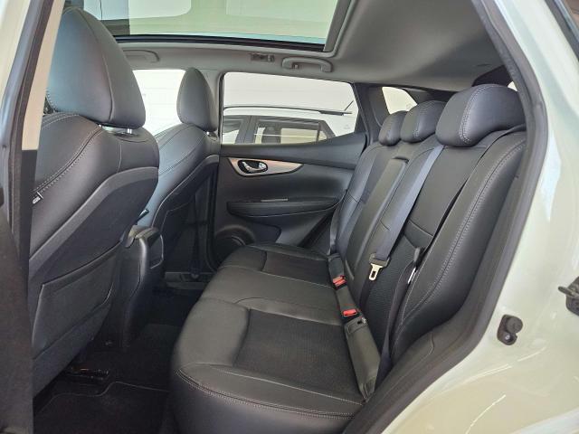 Nissan Qashqai 1.5 dci Tekna 110cv /tetto panoramico/telecamera