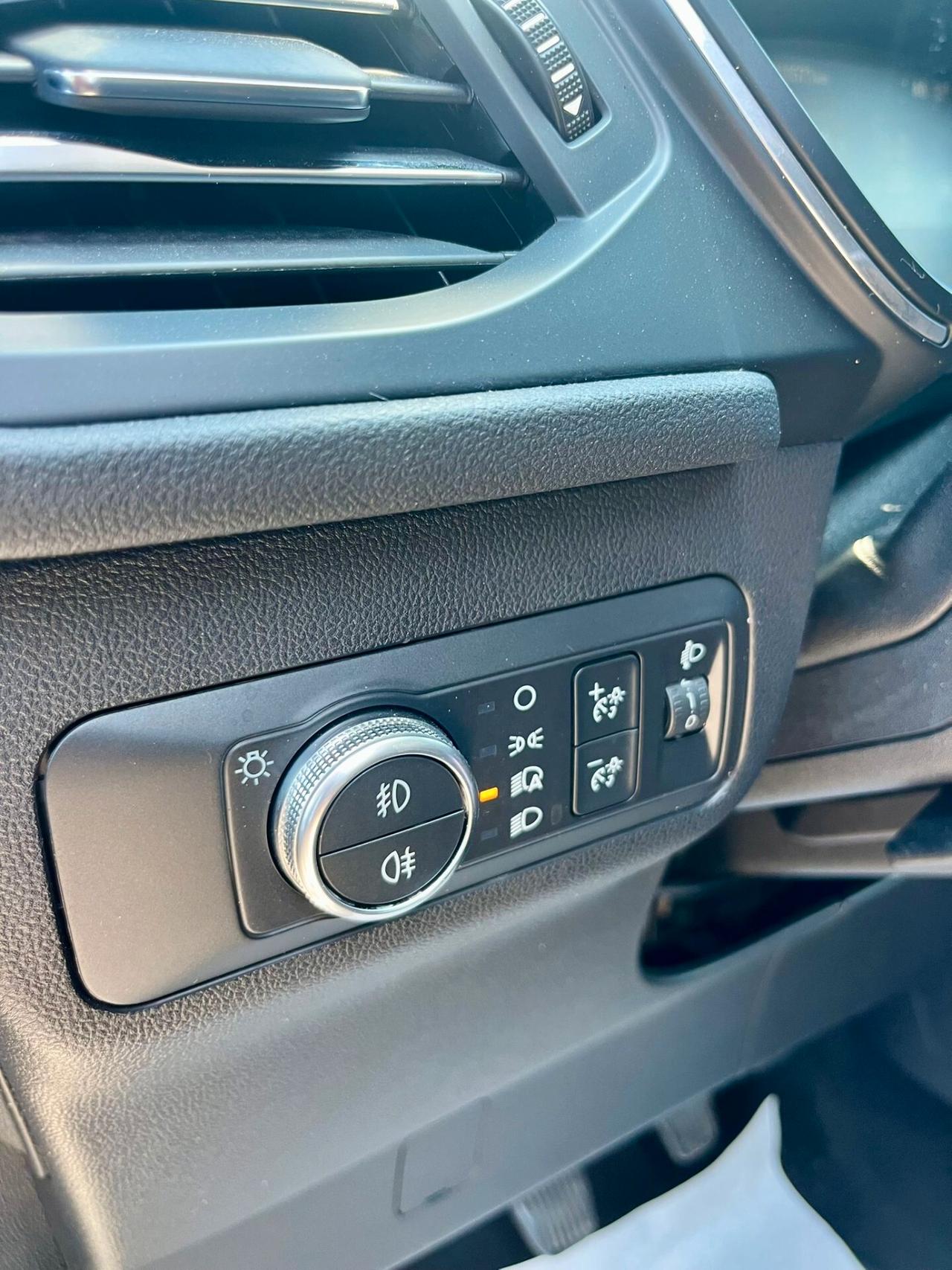 Ford Kuga 2.0 EcoBlue Hybrid 150 CV 2WD Titanium