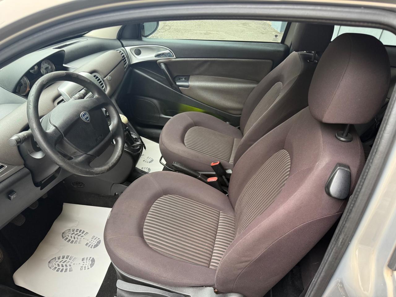 Lancia Ypsilon 1.4 Platino Ecochic GPL