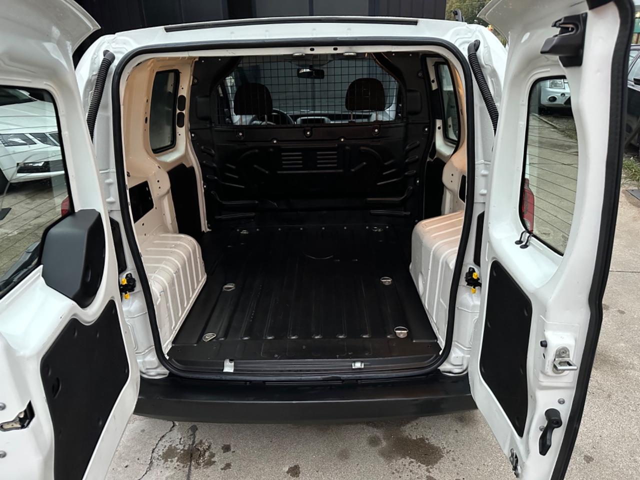 Fiat Fiorino 1.3 MJT 95CV Cargo Adventure