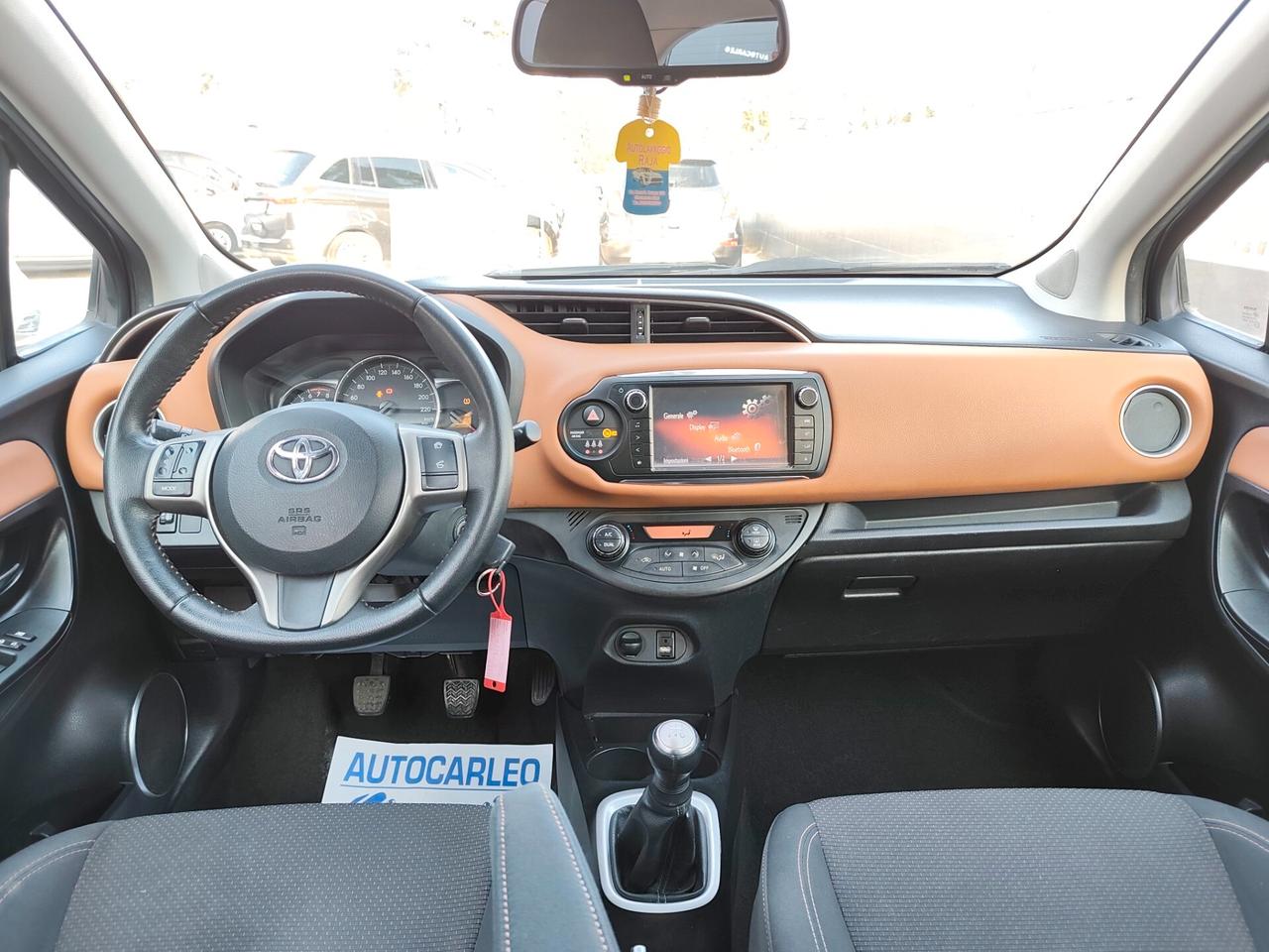 Toyota Yaris 1.0 BENZINA Lounge