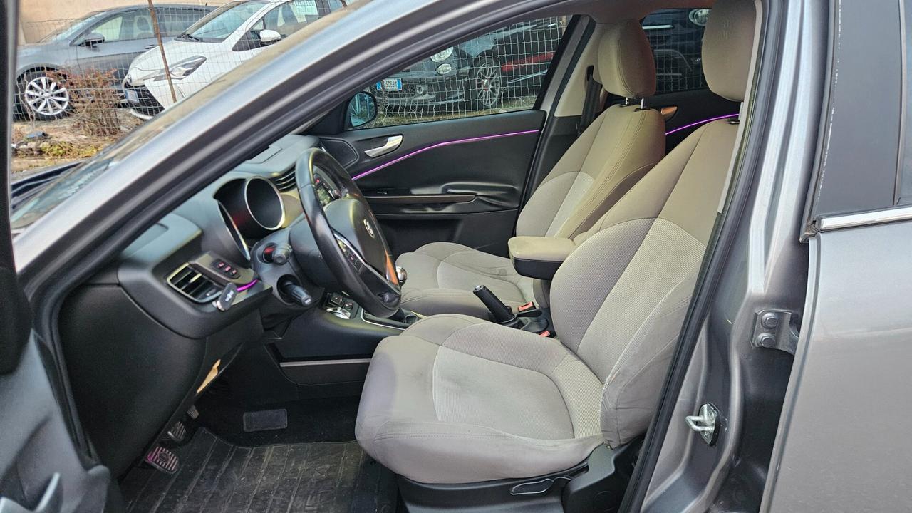 Alfa Romeo Giulietta 1.6 JTDm-2 105 CV Exclusive