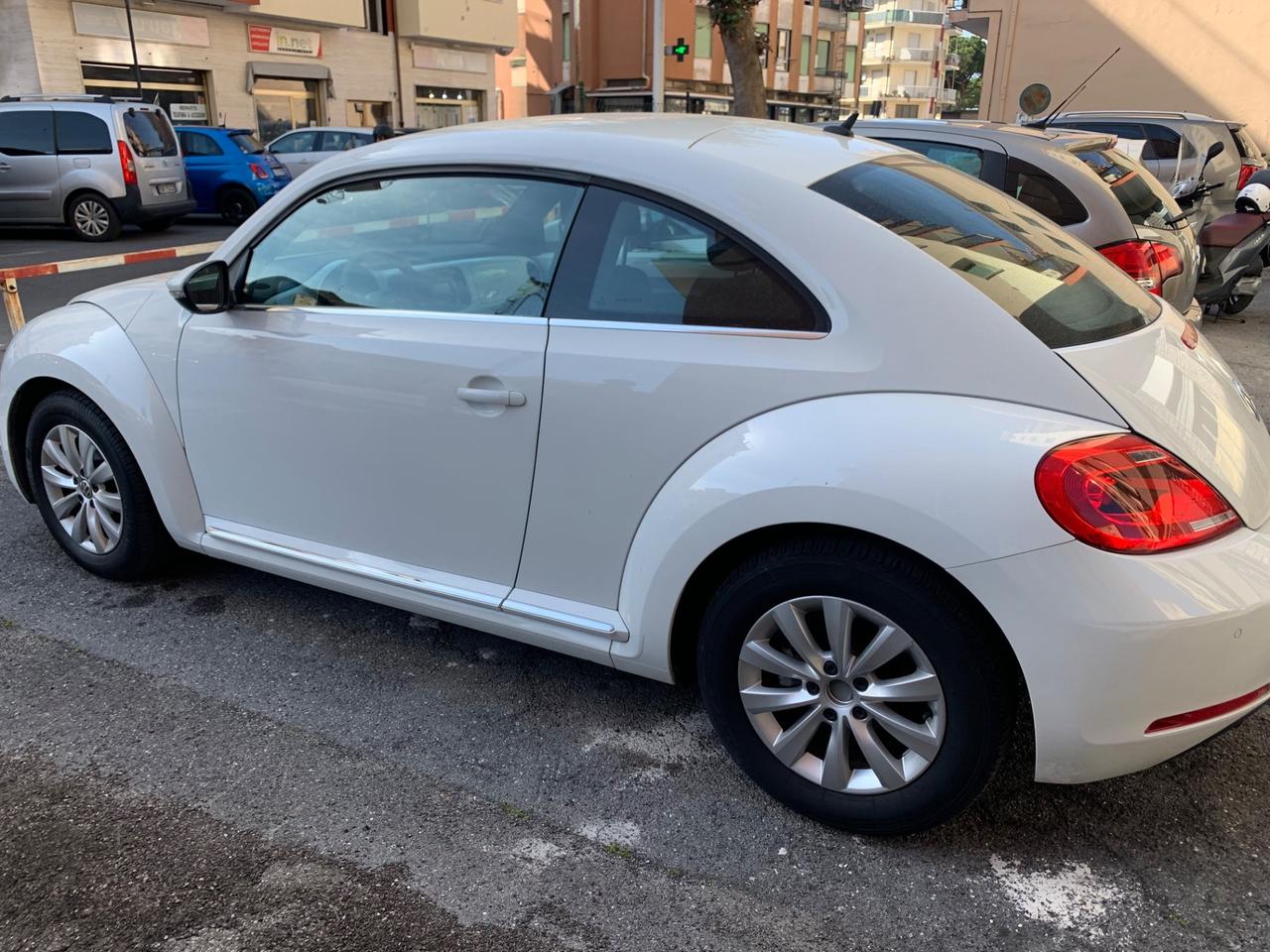 Volkswagen Maggiolino 1.2 TSI Design B 03/2015 km 38000