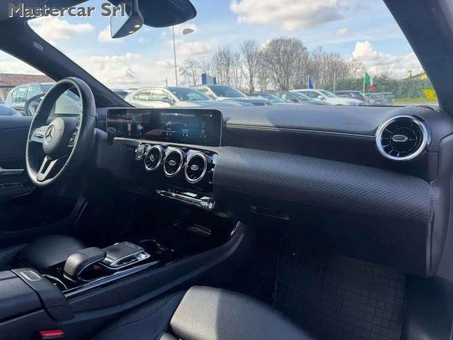 MERCEDES-BENZ A 180 d 116cv SPORT automatica - FT876HR