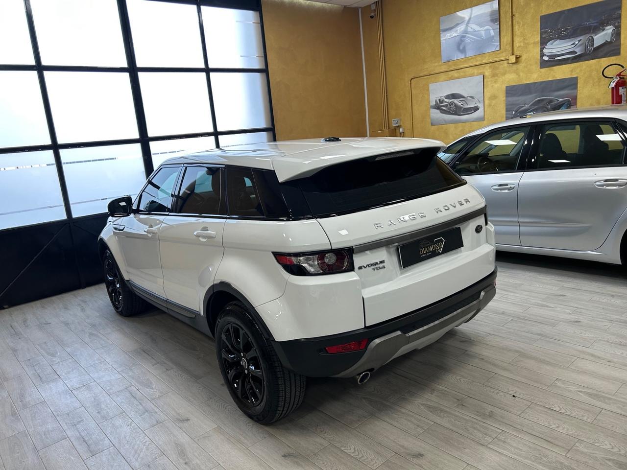 RANGE ROVER EVOQUE 2.2 Td4 150 cv “PERFETTA”-2013