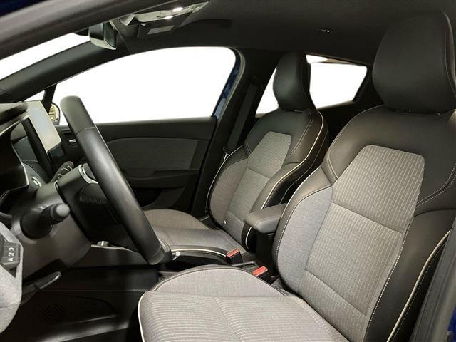 RENAULT Clio 1.6 E-Tech full hybrid Techno 145cv