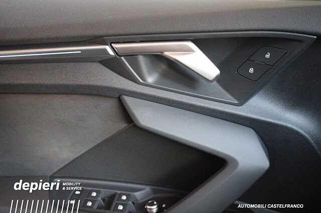 Audi RS3 Sportback Sportback TFSI quattro S tronic