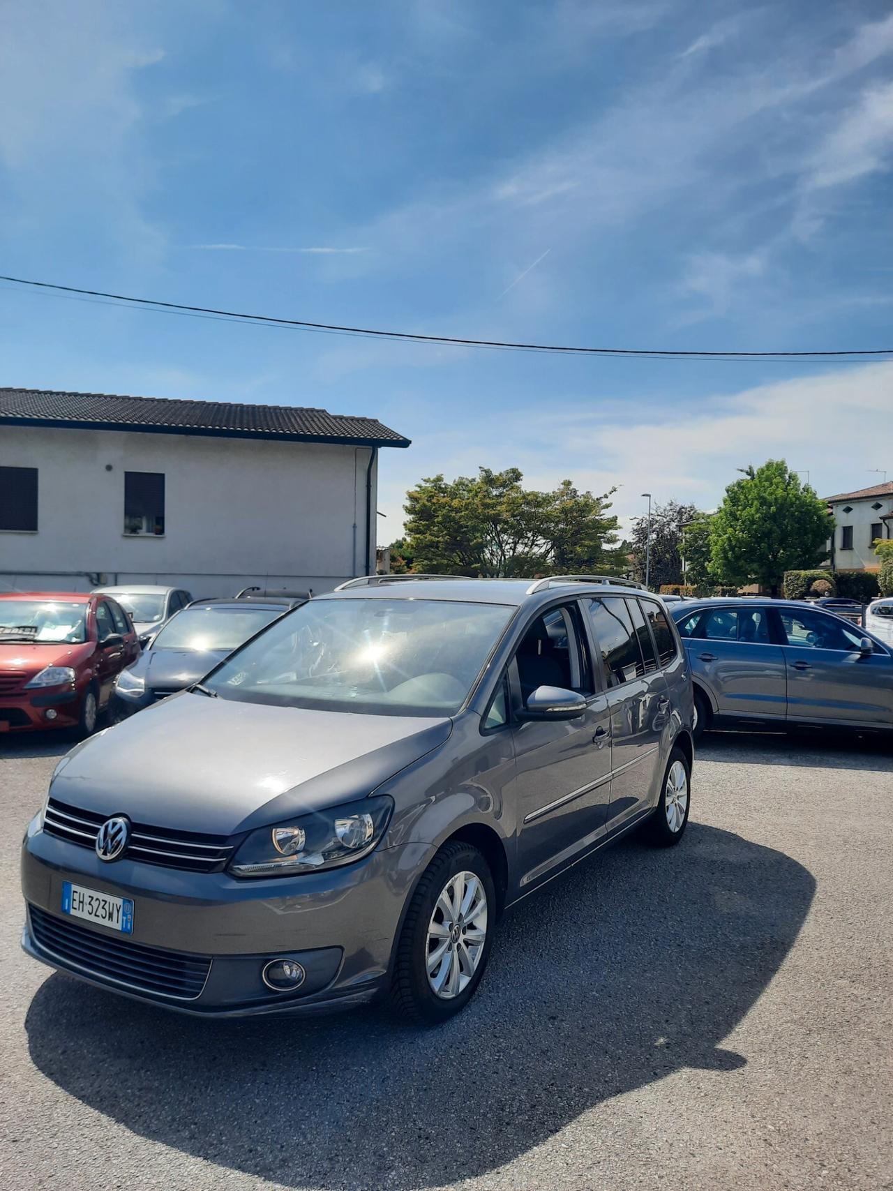 Volkswagen Touran 2.0 TDI 140 CV 7 POSTÌ