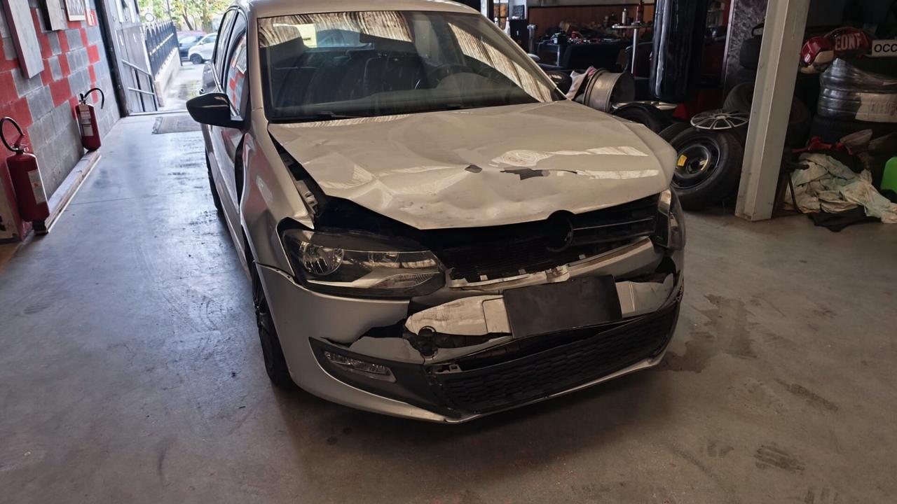 Volkswagen Polo 1.6 TDI 90CV DPF 5 porte Highline sinistrata anteriormente