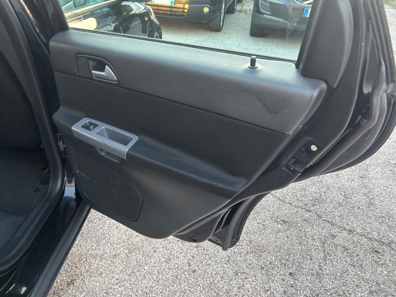 Volvo V50 1.6 D 150000km