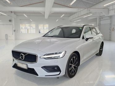 VOLVO V60 B4 D autom. Momentum Business Pro MY22 WAGON