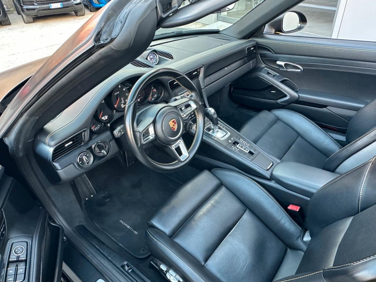 Porsche 911 Cabrio 3.0 Carrera 4 GTS auto