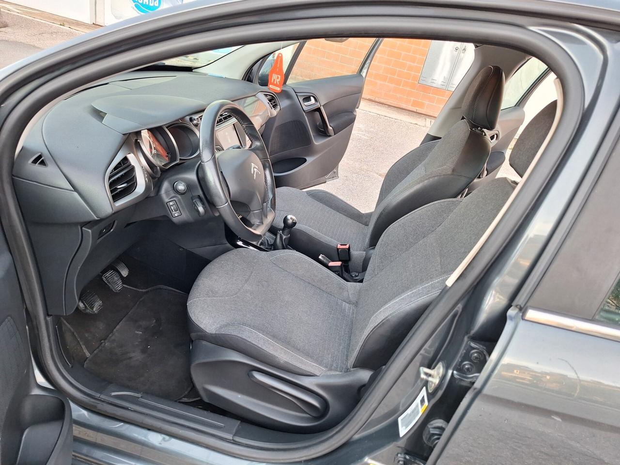 Citroen C3 PureTech 82 1.2B Live Edition NEOPATENTATI €6 UNICOPROPIETARIO