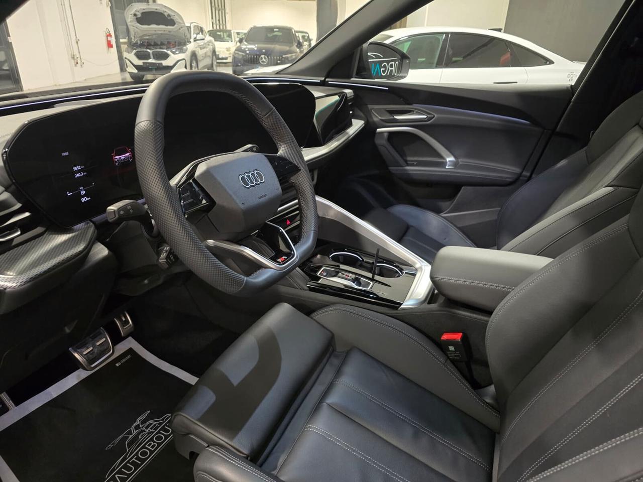 NEW Audi Q5 40 TDI quattro S tronic S line IVA ESP - NEW MODEL