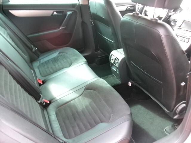 Volkswagen Passat 2.0 TDI Highline BlueM. Tech.