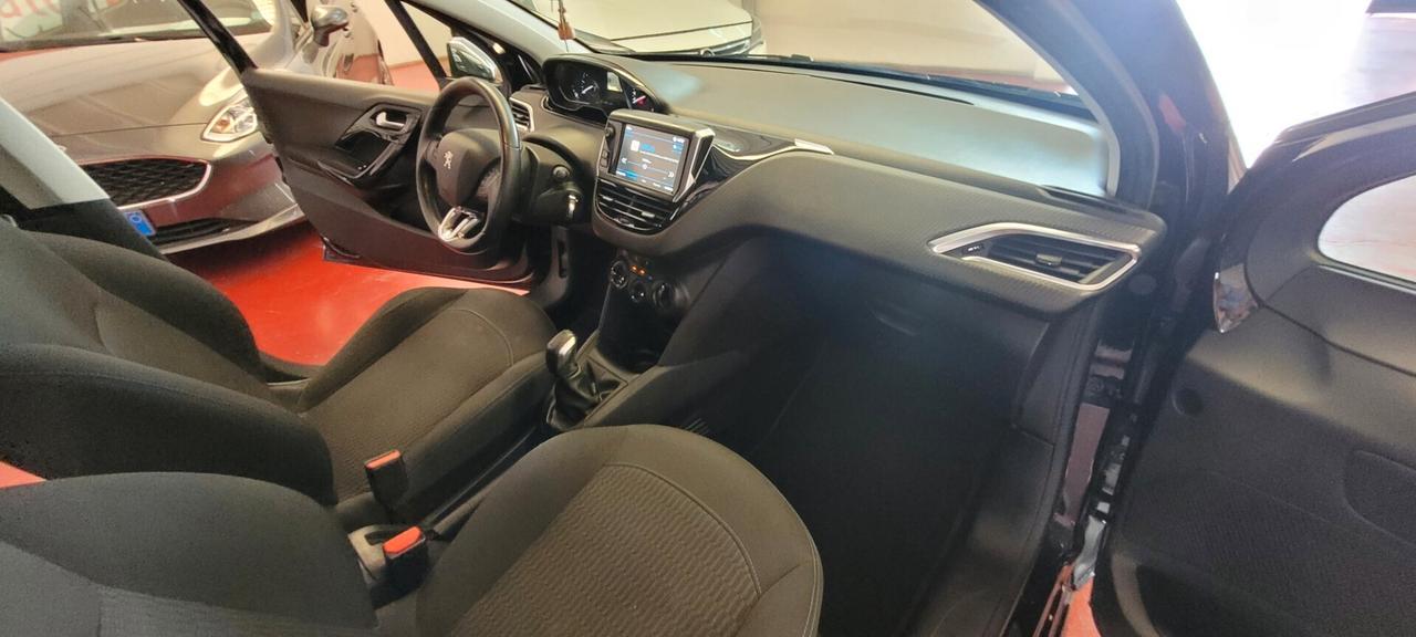 Peugeot 208 BlueHDi 100 S&S 5 porte Signature