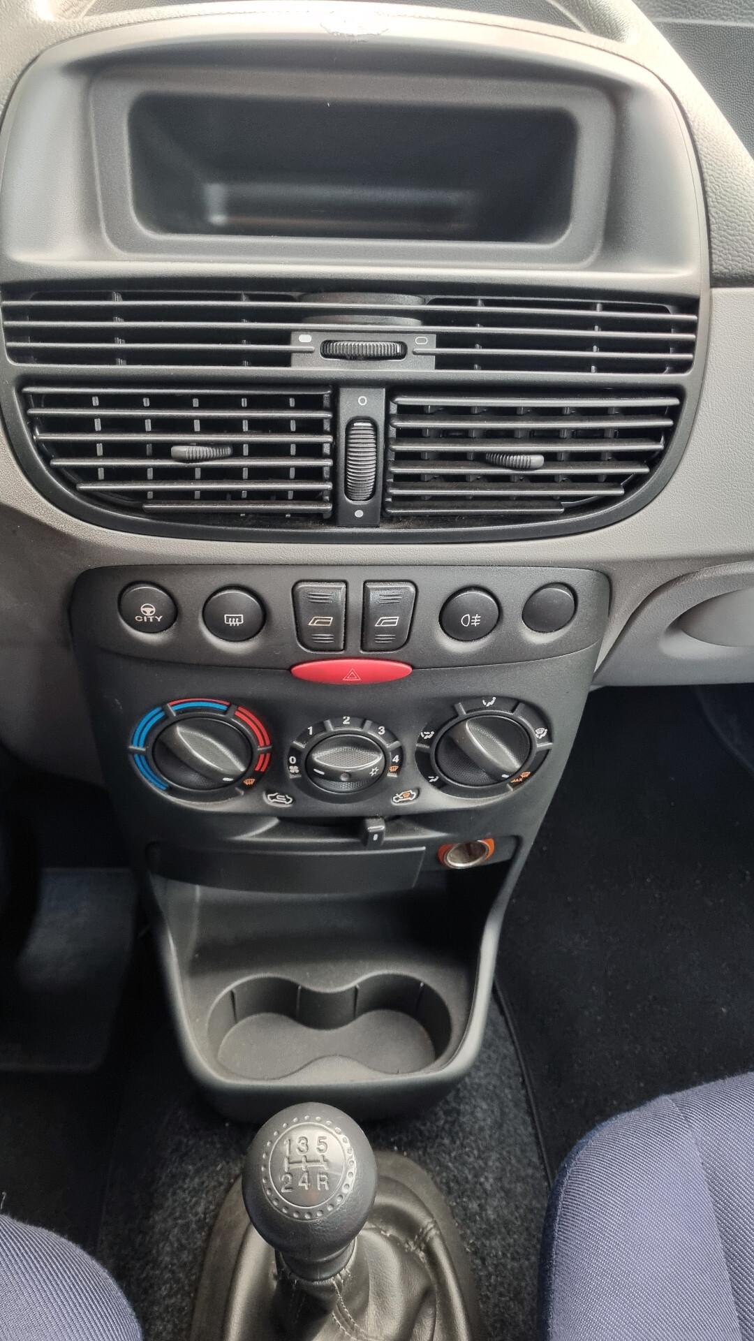 Fiat Punto 1.2i cat 5 porte ELX