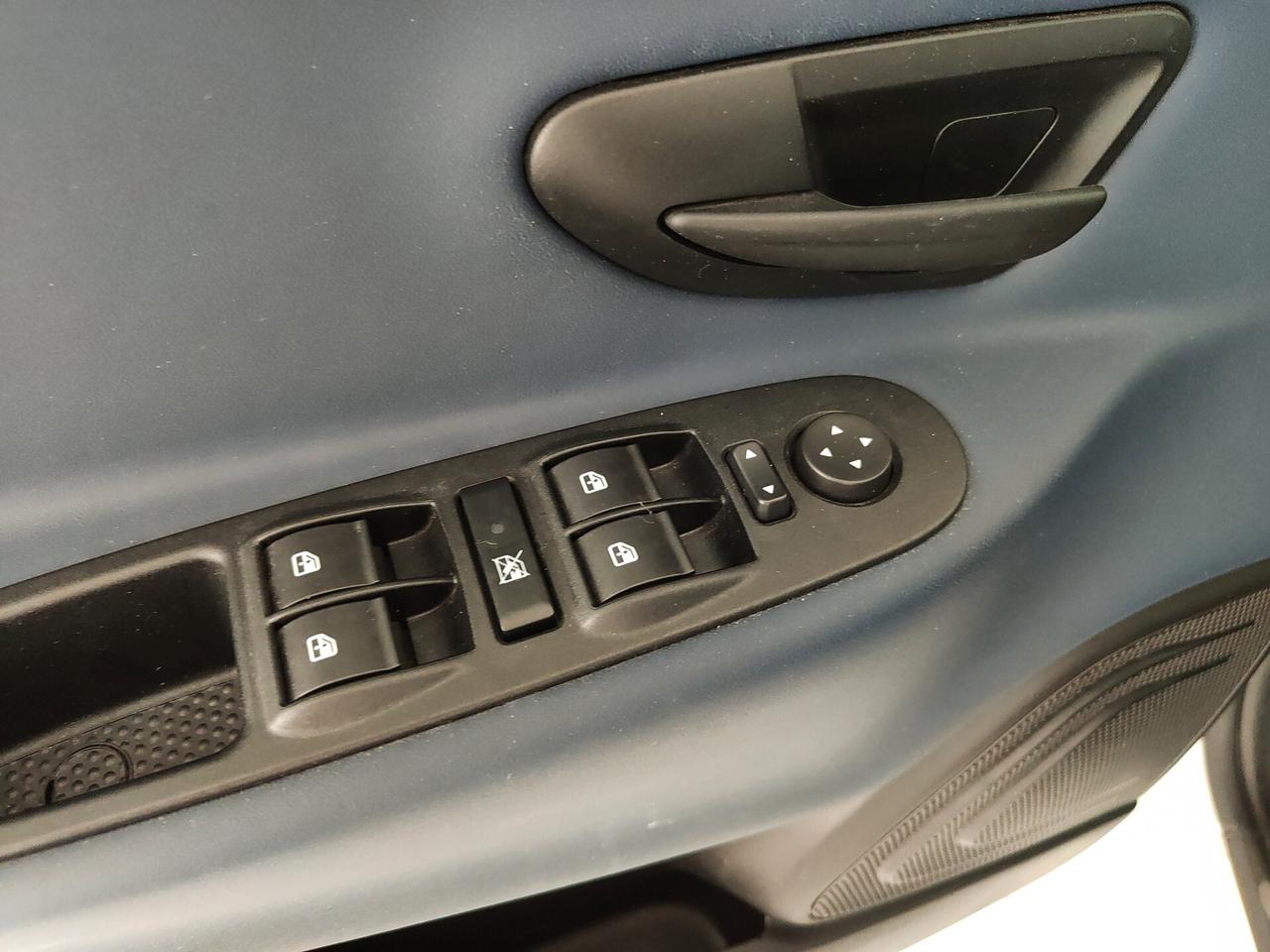 Lancia Ypsilon 1.0 FireFly 5 porte S&S Hybrid Platino