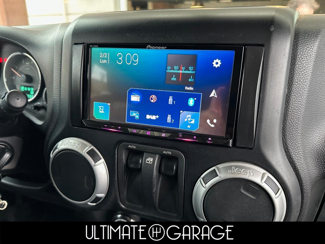 Jeep Wrangler 2.8 CRD DPF Sahara Auto *Total Black