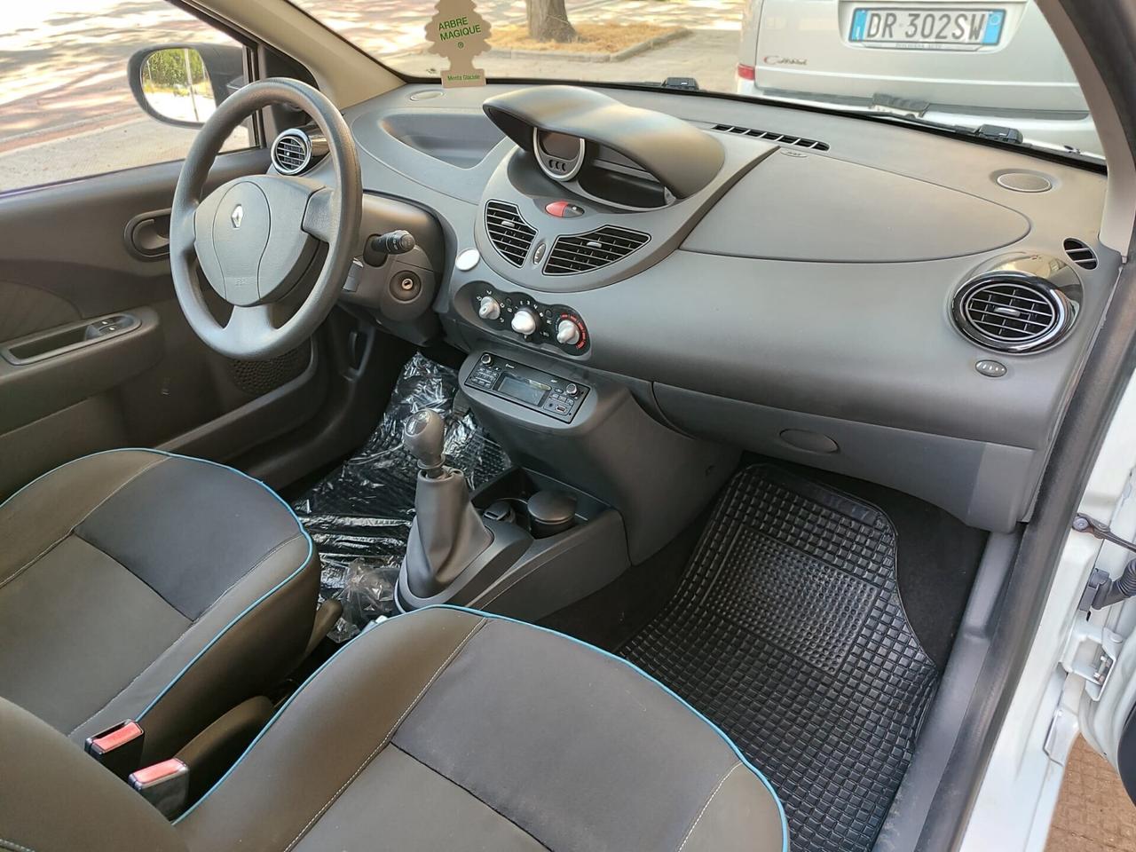 Renault Twingo 1.2 BENZINA 2013!!!