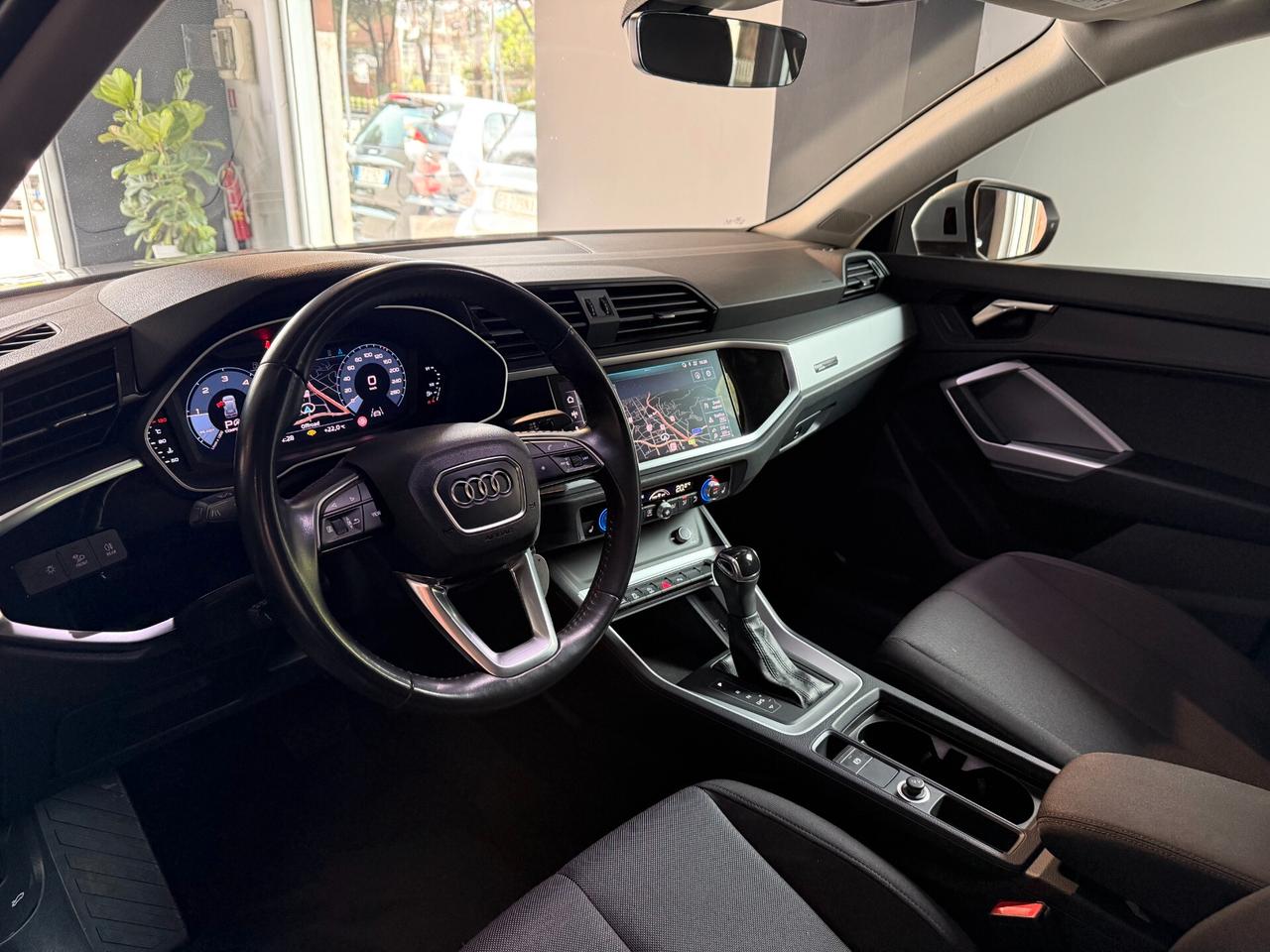 Audi Q3 35 TDI S tronic Business Advanced