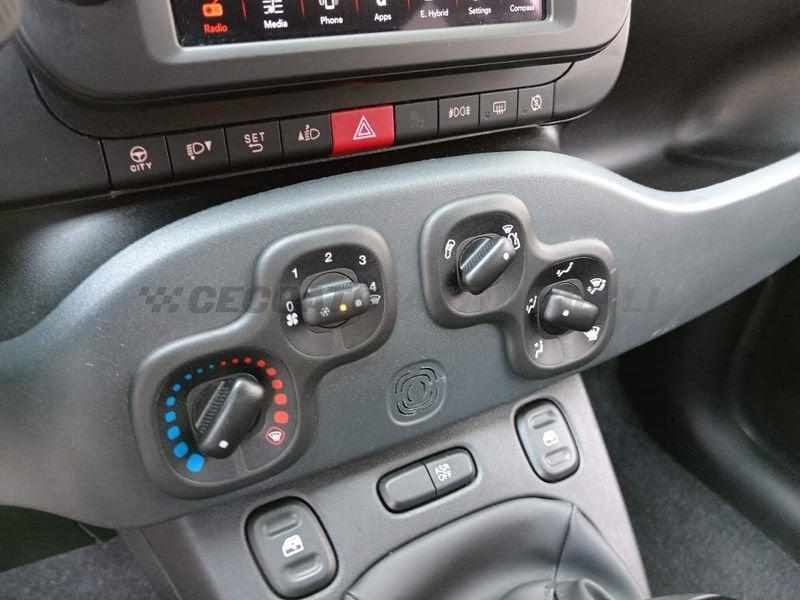FIAT Panda Cross Panda 1.0 firefly hybrid Cross s&s 70cv 5p.ti