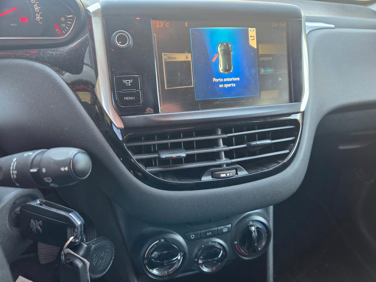 Peugeot 208 1.6 e-HDi 92 CV Stop&Start 3 porte Allure