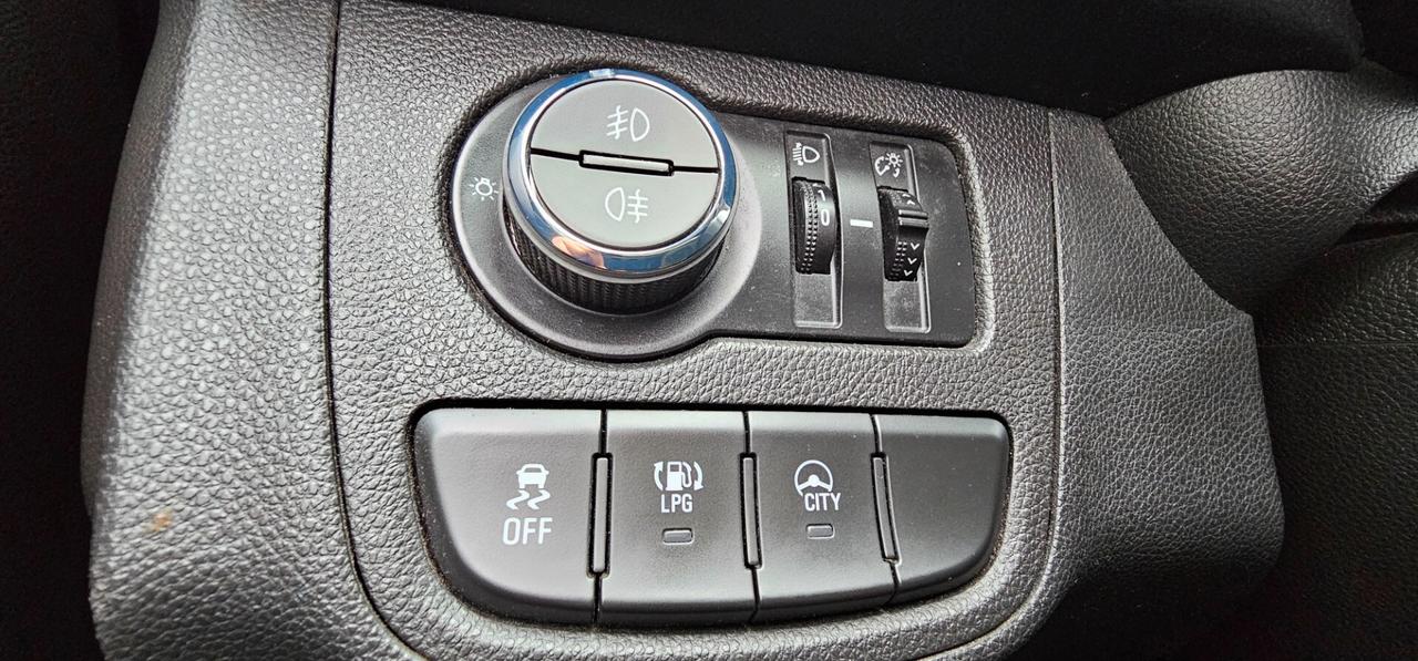 Opel Karl 1.0 73 CV GPL Innovation