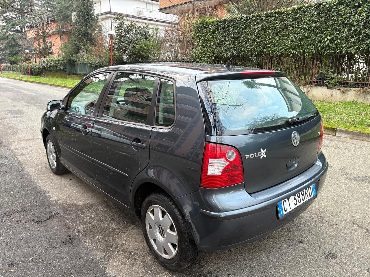 Volkswagen Polo 1.4/75CV 16V 5p. Sportline