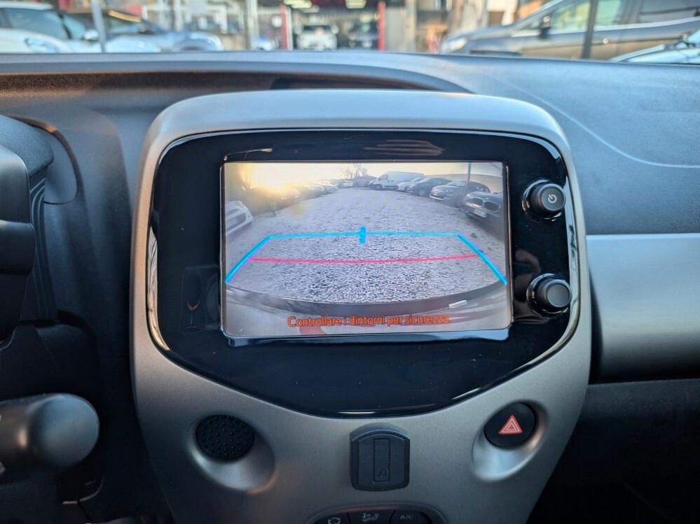 Toyota Aygo 1.0 5P X-PLAY EURO 6 OK NEOPATENTATI