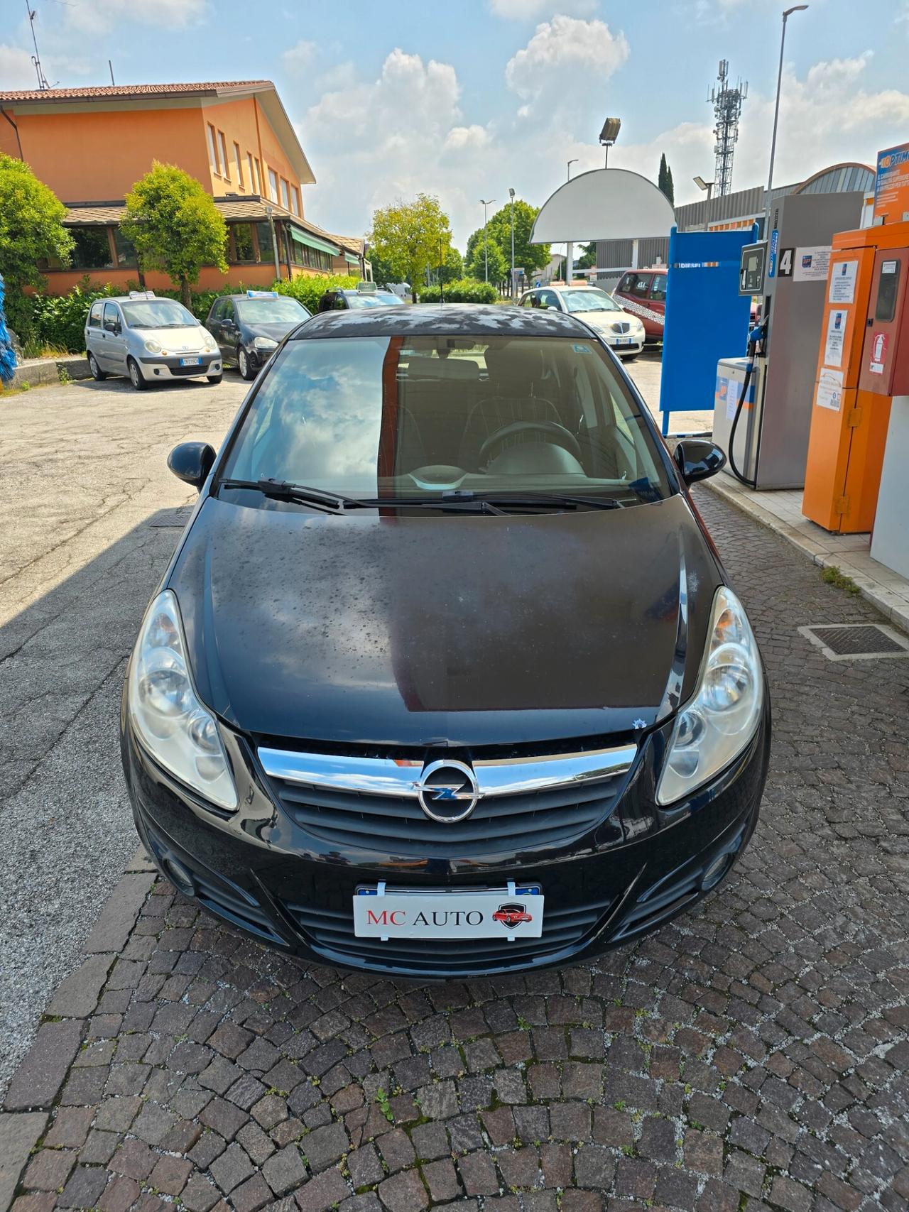 Opel Corsa 1.2 5 porte con 271.000km