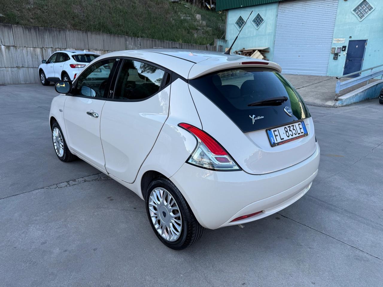 Lancia Ypsilon 1.2 benzina/gpl