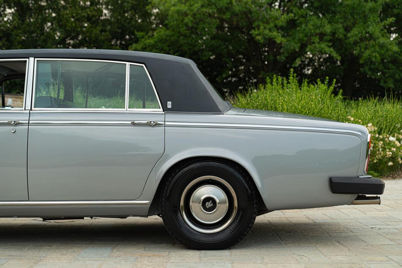 Rolls Royce Silver Wraith - ROL00023