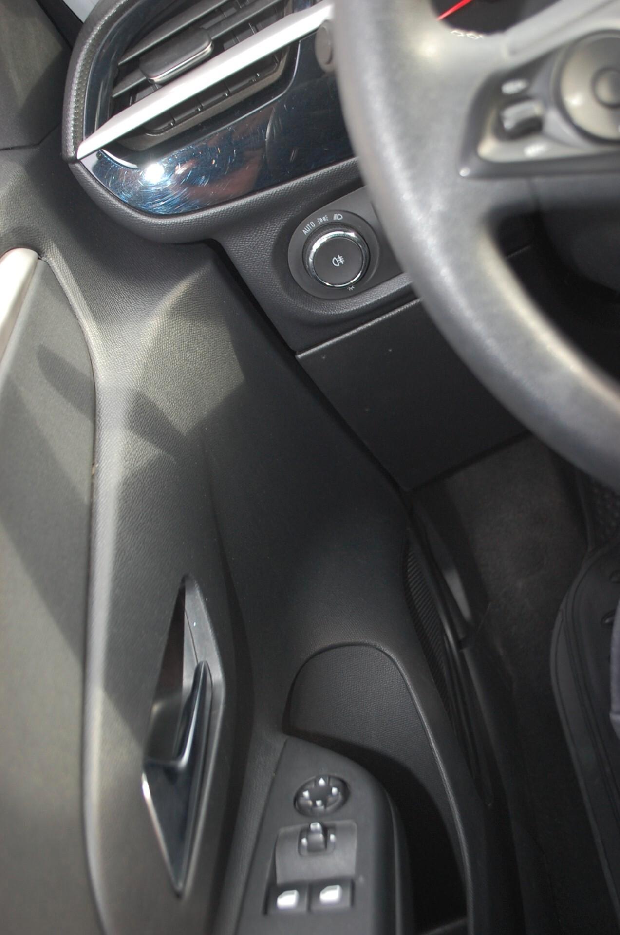 Opel Corsa 1.2 75CV Edition S&S Uff Italy App USB Led
