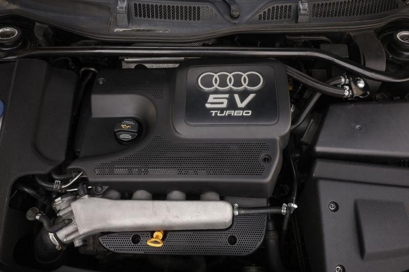 Audi TT Audi TT Roadster 1.8t 132KW ANNO 2004