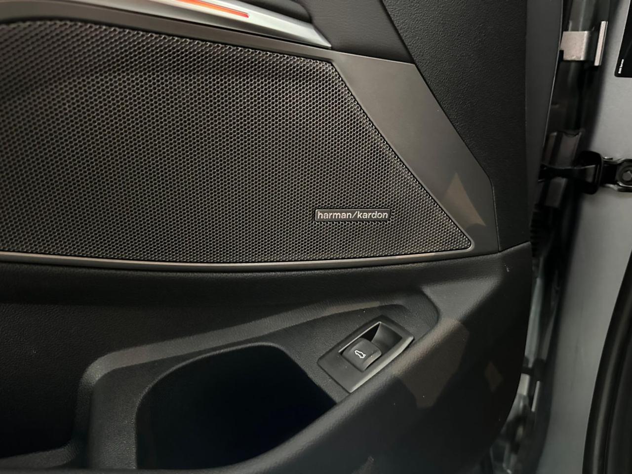 BMW M3 M3 Comp Touring xDrive Harman Kardon Carbonio Led