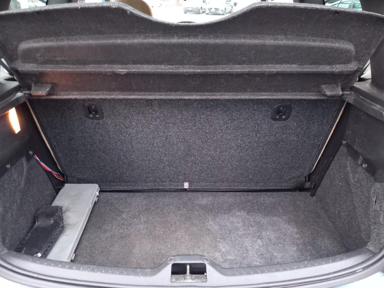 Lancia Ypsilon 1.2 Argento