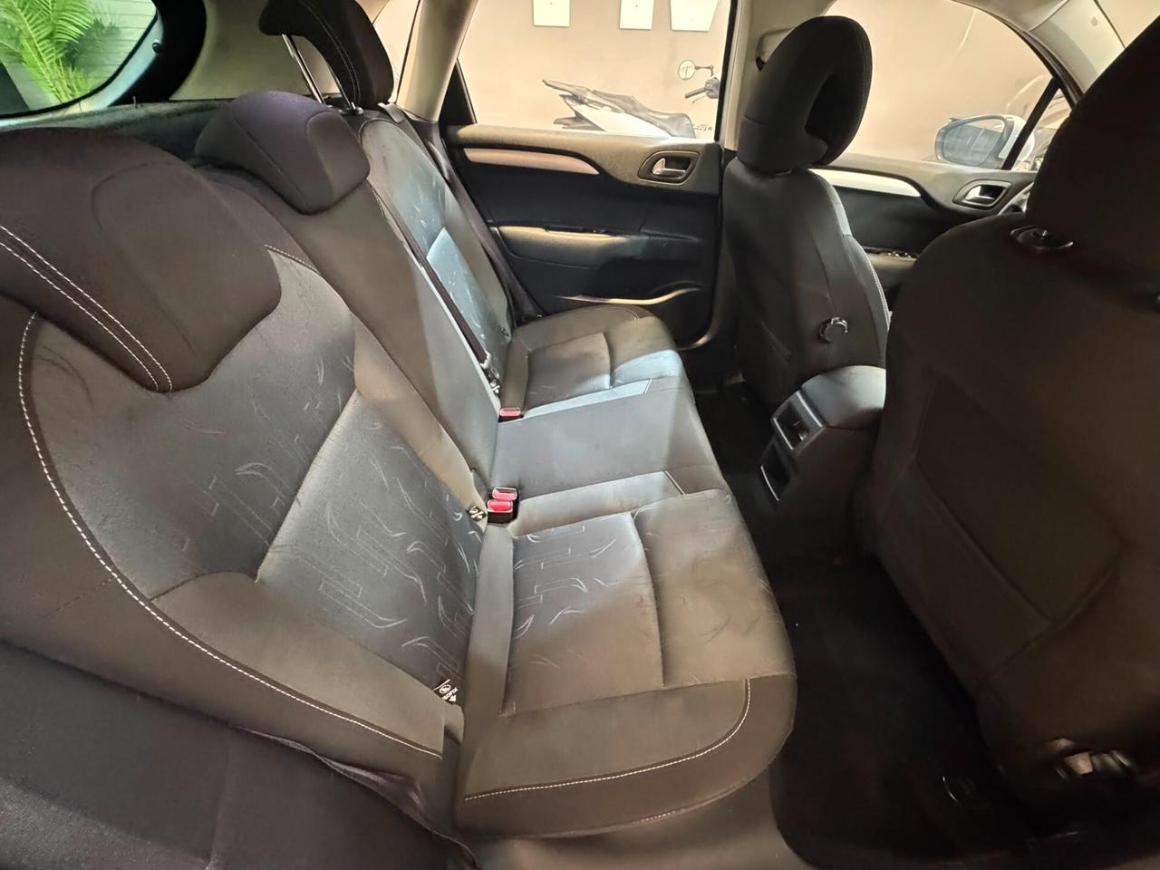 Peugeot 308 1.6 e-HDi 115CV Stop&Start CC Allure