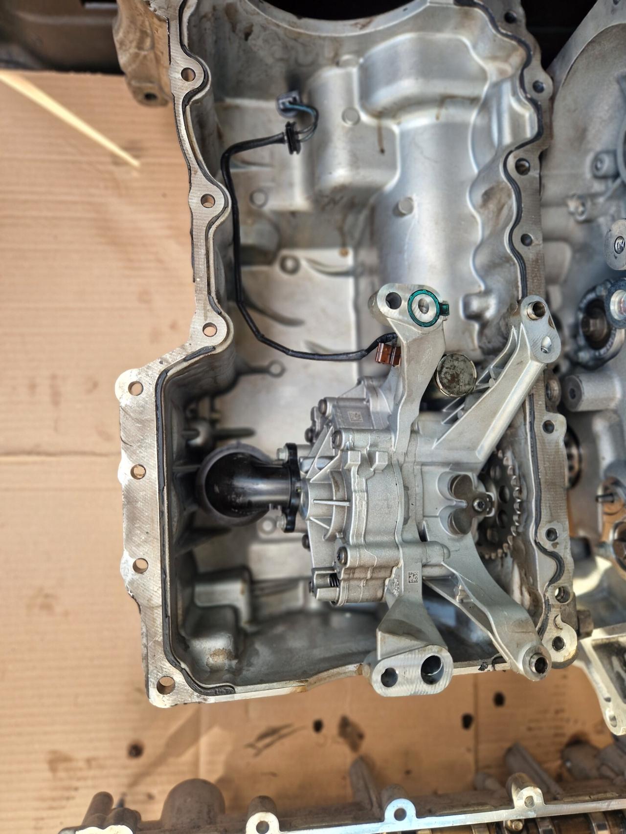 Land Rover Discovery Sport 2.0 TD4 150 CV HSE Luxury con KM ZERO