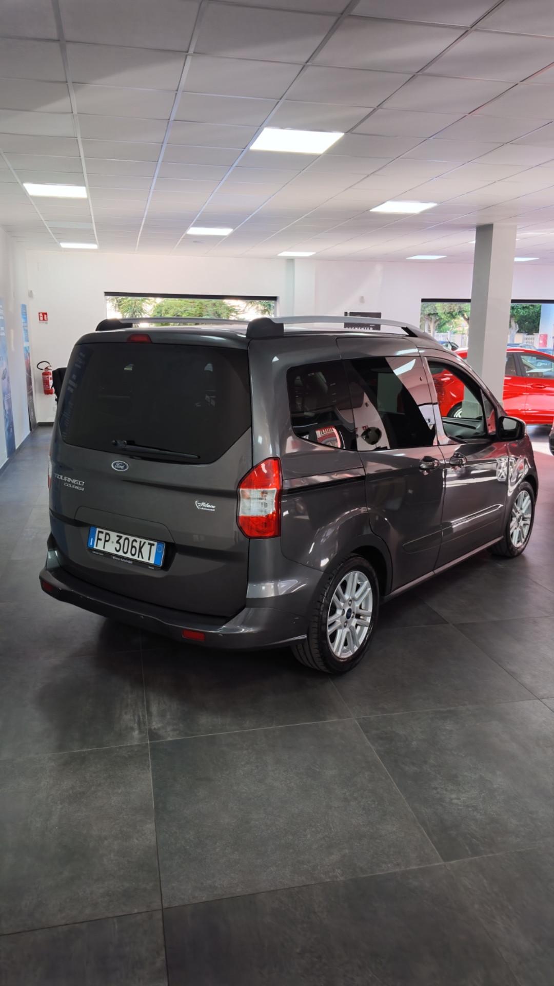 Ford Tourneo Courier 1.5 TDCI 75 CV Plus