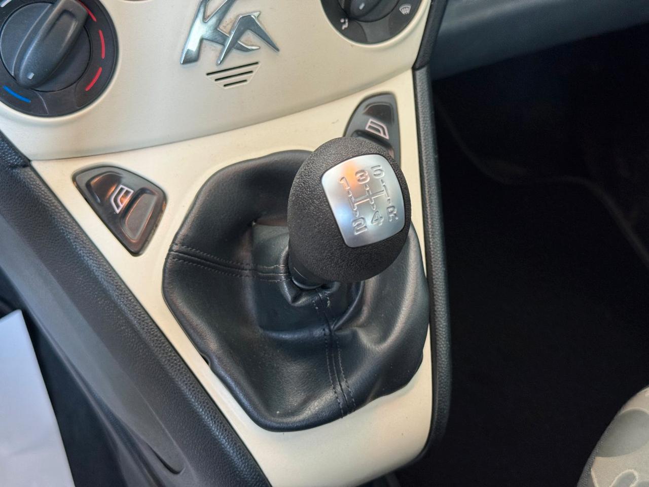 Ford Ka 1.2 + 69cv