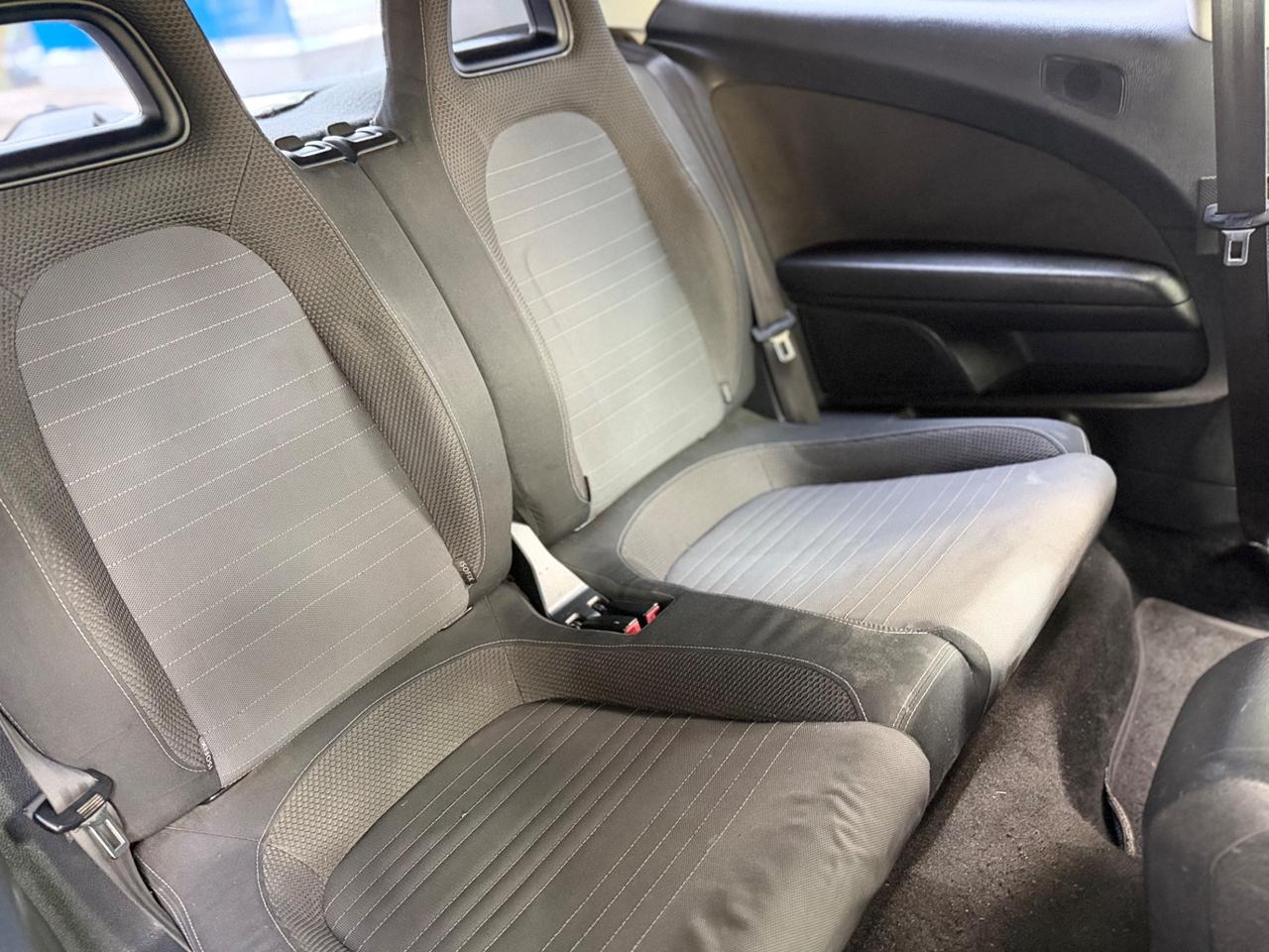 Volkswagen Scirocco 2.0 TDI 140CV DPF