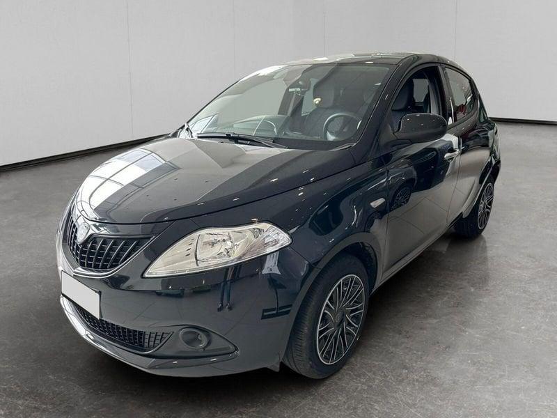 Lancia Ypsilon 1.0 firefly hybrid Oro s&s 70cv