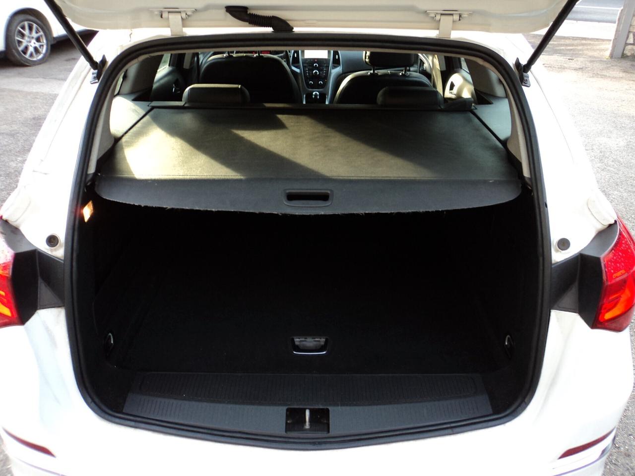 Opel Astra 1.6 CDTi 110CV Sports Tourer Cosmo