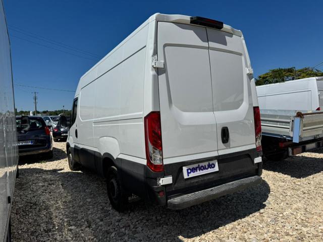 IVECO Daily 35S12V 2.3 HPT PM-SL-TM Furgone