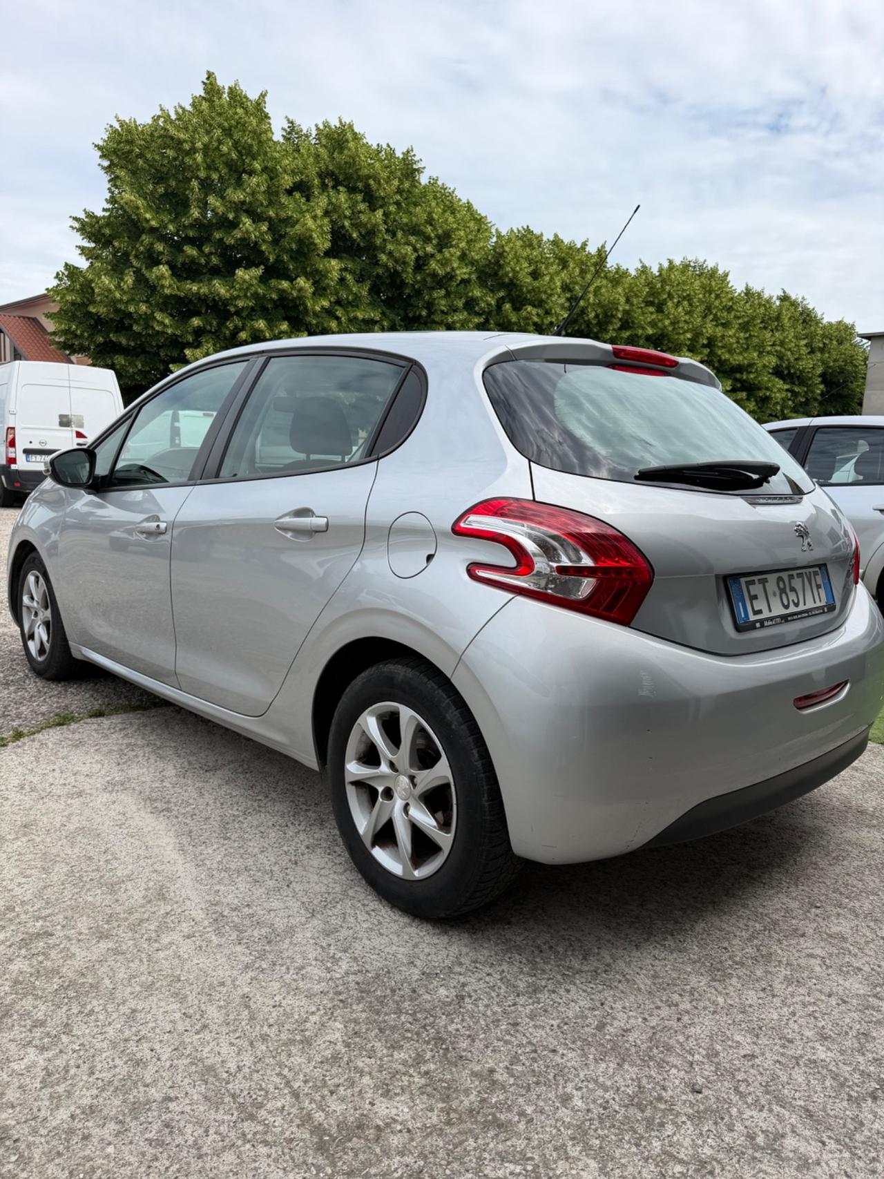 Peugeot 208 1.4 VTi 95 CV 5p. Allure Gpl