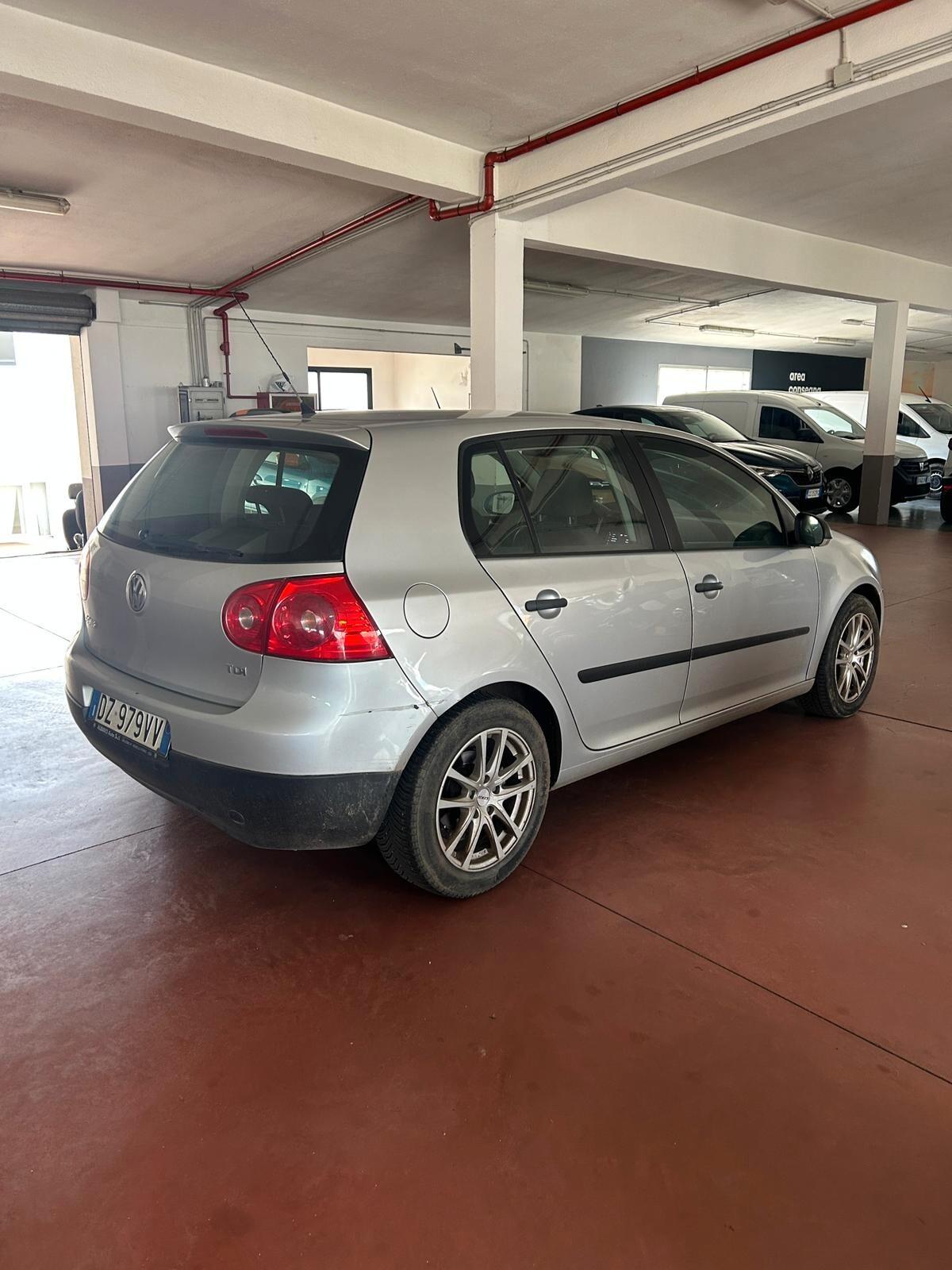 Volkswagen Golf 1.9 TDI DPF 5p. DSG GT Sport