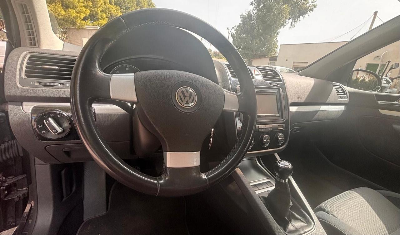 Volkswagen Golf 2.0 16V TDI 5p. Sportline